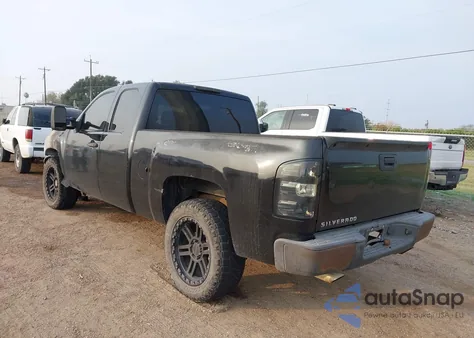 2007 Chevrolet Silverado 1500 Work Truck from USA, damaged, VIN 1GCEC19C87Z519688